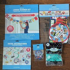 Party Town Video Game Party Decorations Bundle 🥳🎉NEW